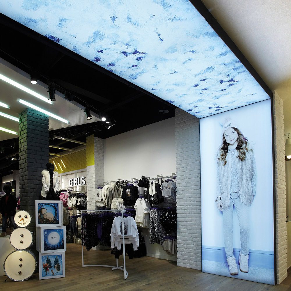 Illuminate to communicate - Exhibition Lightboxes - 5 Studio